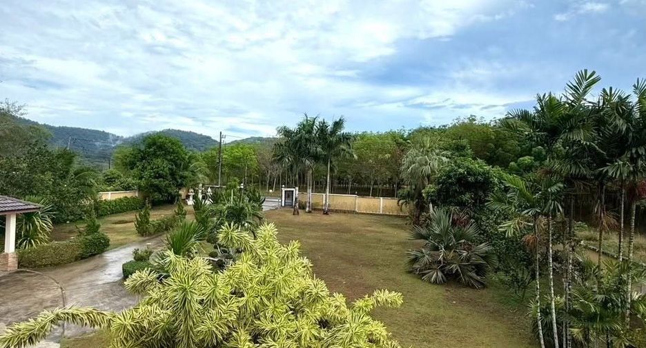 For rent 4 ベッドルーム house in Thalang, Phuket