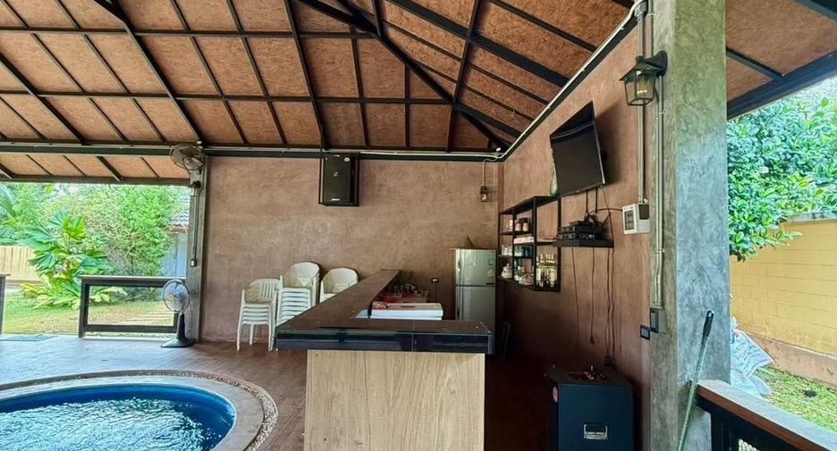 For rent 4 ベッドルーム house in Thalang, Phuket