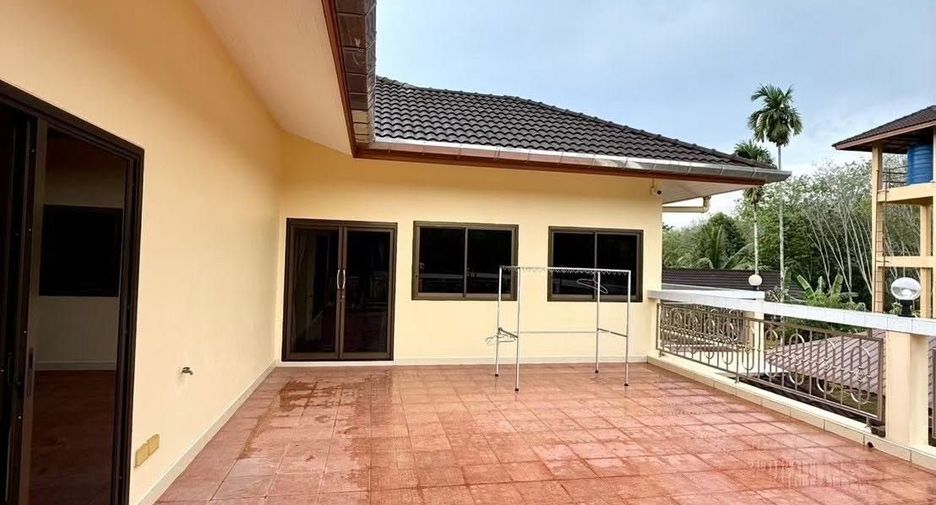 For rent 4 ベッドルーム house in Thalang, Phuket