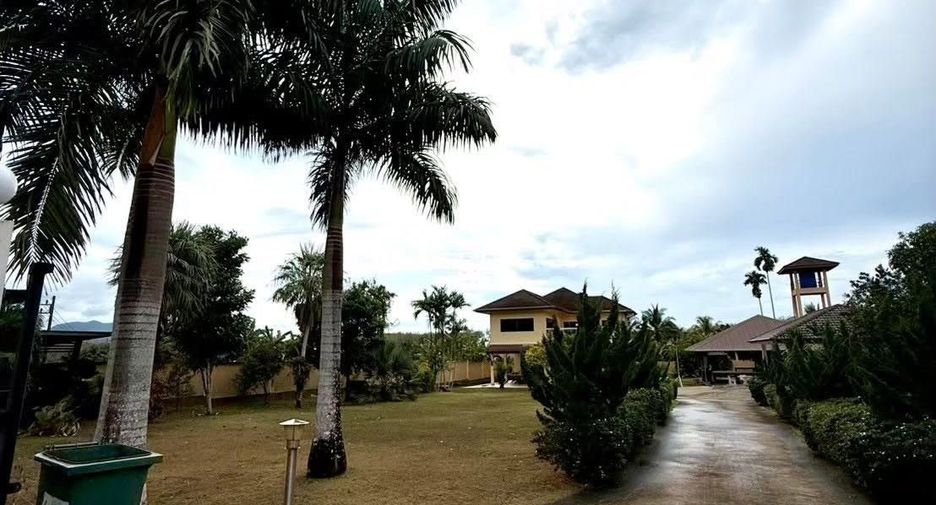 For rent 4 ベッドルーム house in Thalang, Phuket