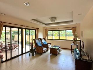For rent 4 ベッドルーム house in Thalang, Phuket