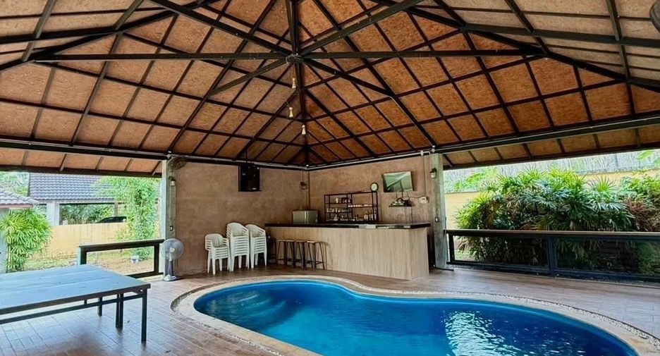 For rent 4 ベッドルーム house in Thalang, Phuket