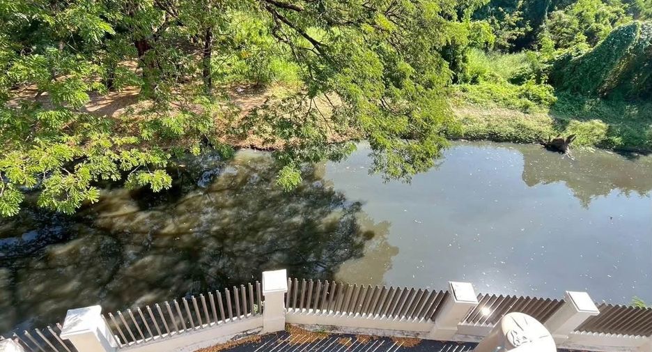 For sale 3 bedrooms house in Prawet, Bangkok