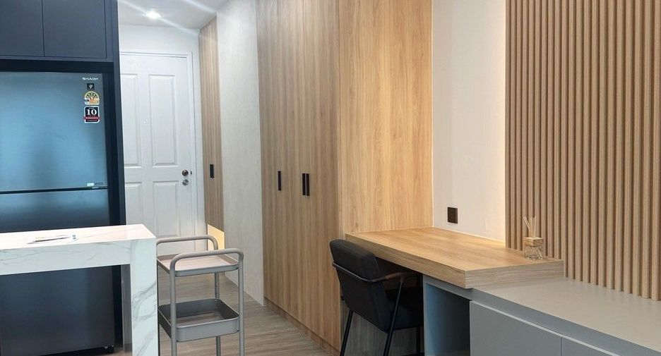 Condo en alquiler de 1 habitaciones en Sathon, Bangkok