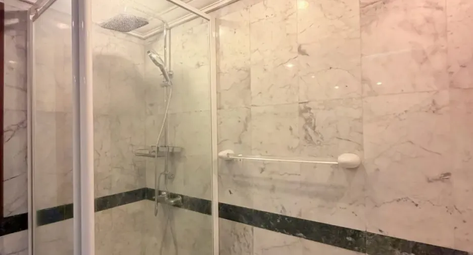 Wohnung zum Kauf mit 3 Zimmer in Pathum Wan, Bangkok