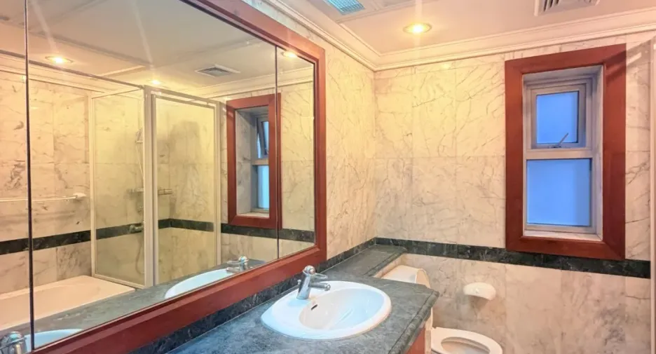 Wohnung zum Kauf mit 3 Zimmer in Pathum Wan, Bangkok