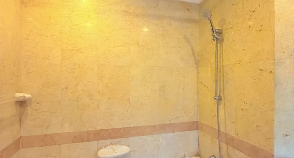 Wohnung zum Kauf mit 3 Zimmer in Pathum Wan, Bangkok