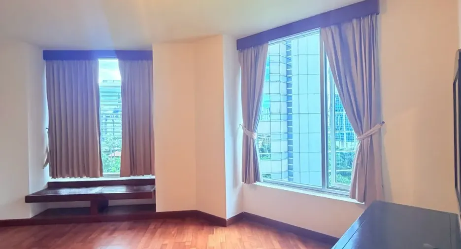 Wohnung zum Kauf mit 3 Zimmer in Pathum Wan, Bangkok