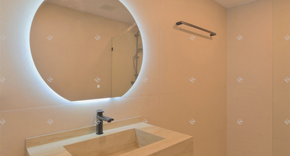 À vendre 1 chambre condo à Watthana, Bangkok