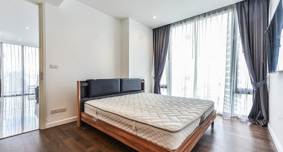 For sale 2 bedrooms condo in Sathon, Bangkok