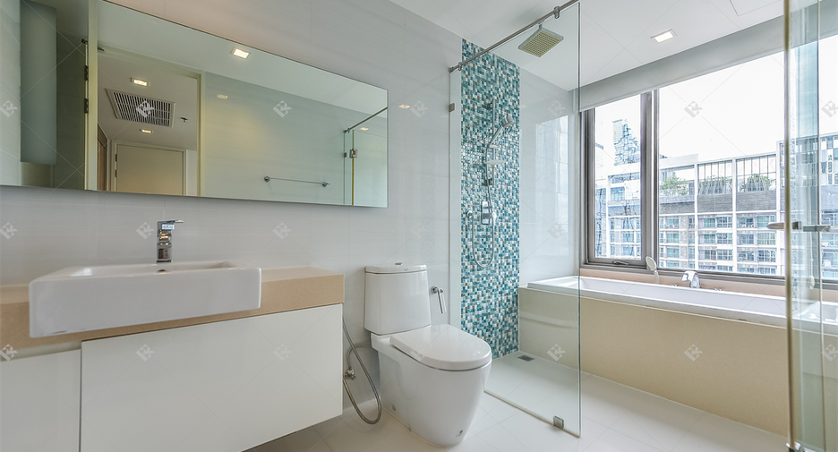 For sale 2 bedrooms condo in Sathon, Bangkok