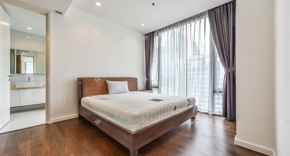For sale 2 bedrooms condo in Sathon, Bangkok