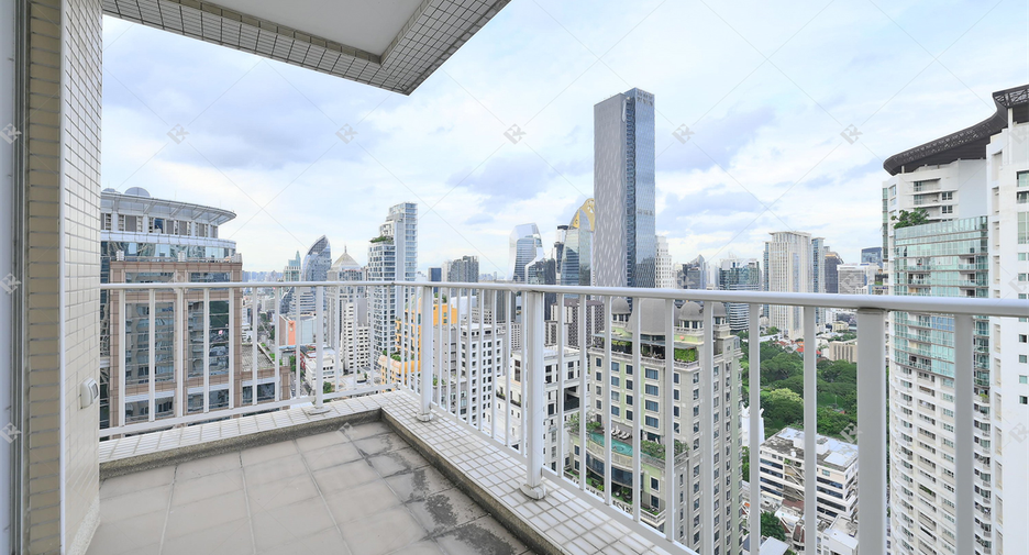 For sale 3 bedrooms condo in Pathum Wan, Bangkok