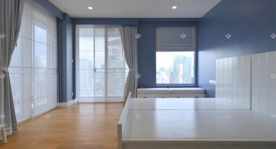 For sale 3 bedrooms condo in Pathum Wan, Bangkok