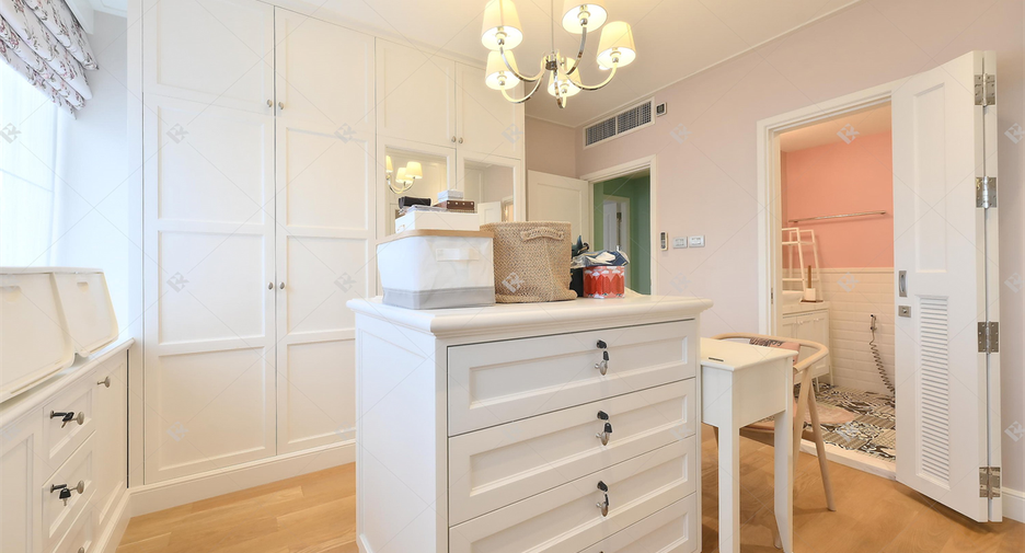 For sale 3 bedrooms condo in Pathum Wan, Bangkok