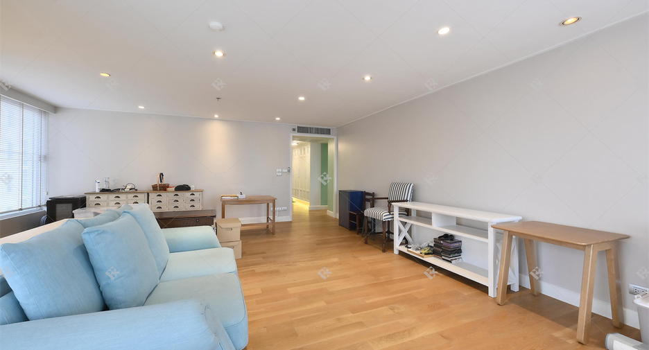 For sale 3 bedrooms condo in Pathum Wan, Bangkok