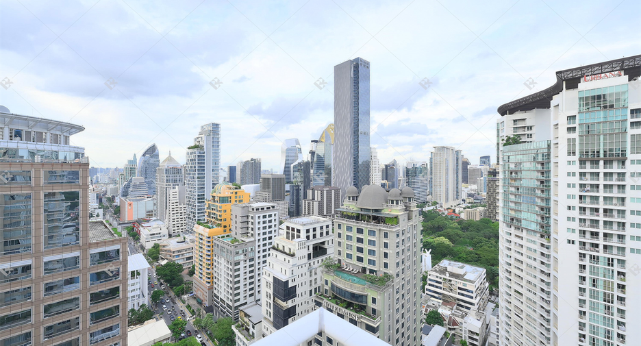 For sale 3 bedrooms condo in Pathum Wan, Bangkok