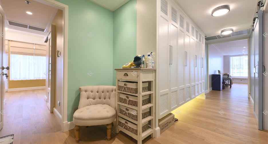 For sale 3 bedrooms condo in Pathum Wan, Bangkok