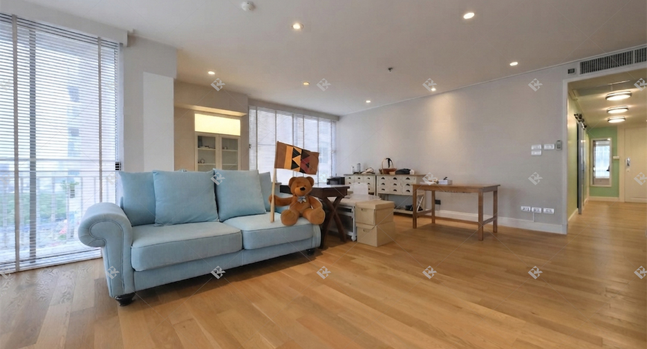 For sale 3 bedrooms condo in Pathum Wan, Bangkok