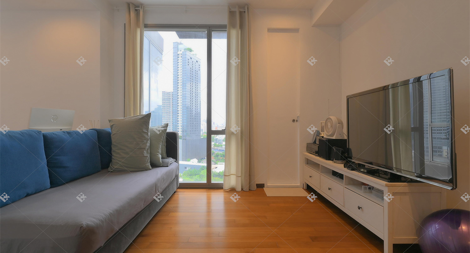 For sale 1 bed condo in Khlong Toei, Bangkok