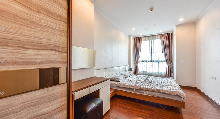 For rent 1 bed condo in Sathon, Bangkok