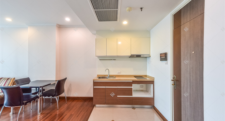 For rent 1 bed condo in Sathon, Bangkok