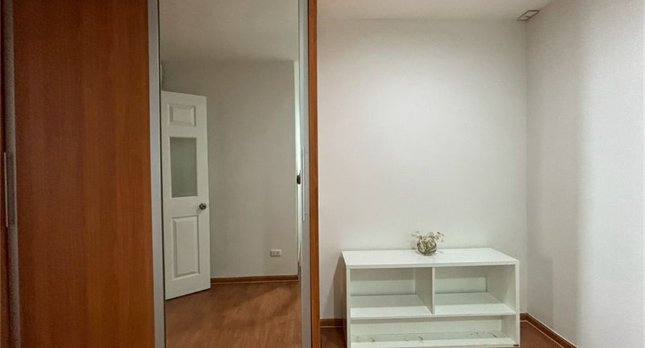 Wohnung zur Miete mit 2 Zimmer in Khlong Toei, Bangkok