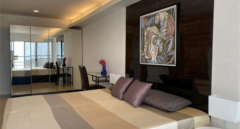À louer 4 chambres condo à Khlong Toei, Bangkok