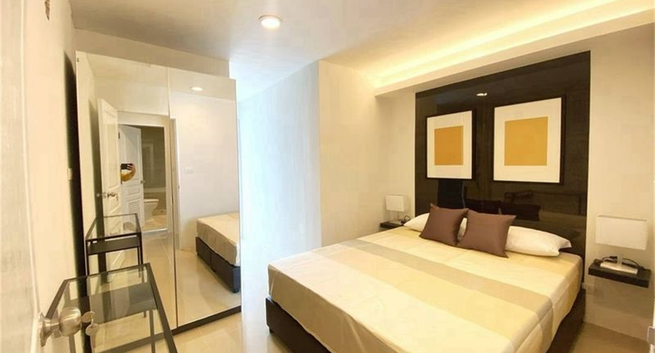 À louer 4 chambres condo à Khlong Toei, Bangkok