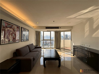 For rent 3 bedrooms condo in Khlong Toei, Bangkok