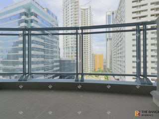 For rent 2 bedrooms condo in Pathum Wan, Bangkok