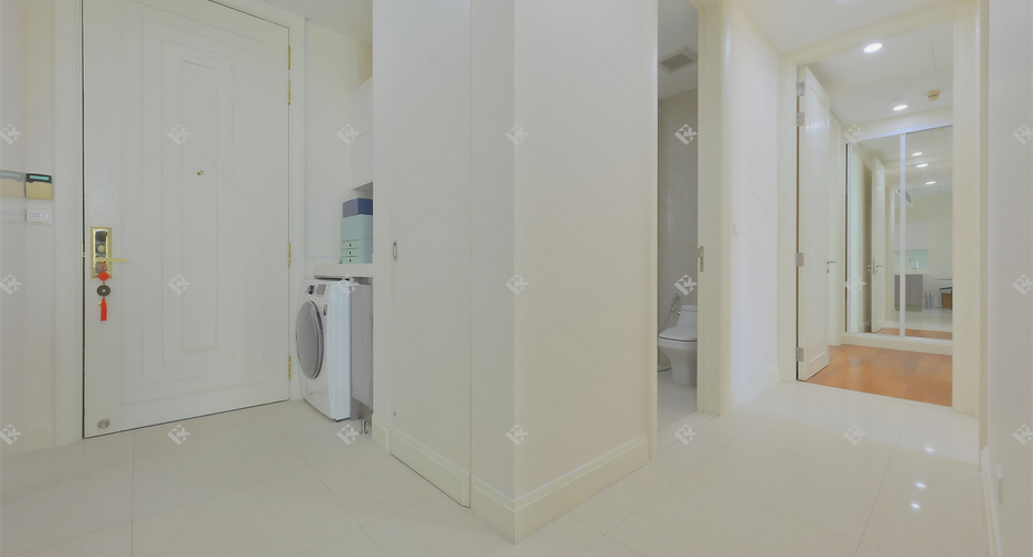 For rent 2 ベッドルーム condo in Pathum Wan, Bangkok
