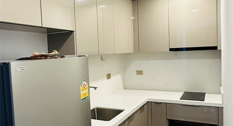Condo en alquiler de 1 habitaciones en Huai Khwang, Bangkok