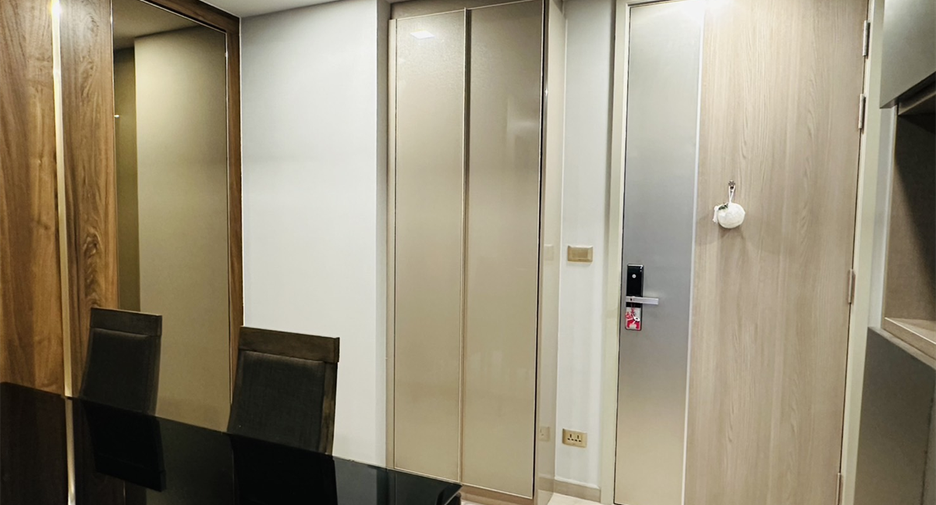 Condo en alquiler de 1 habitaciones en Huai Khwang, Bangkok