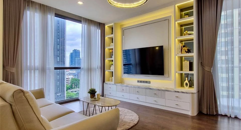 À louer 2 chambres condo à Pathum Wan, Bangkok