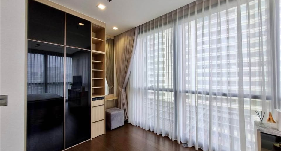 À louer 2 chambres condo à Pathum Wan, Bangkok