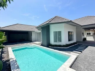 Casa en venta de 4 habitaciones en Bang Lamung, Chonburi