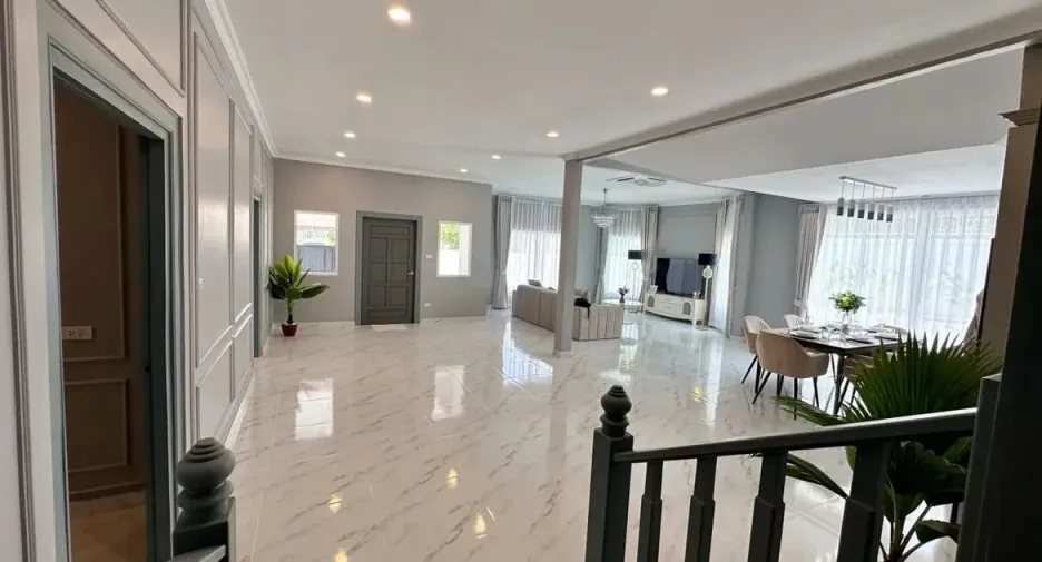 Casa en venta de 4 habitaciones en Bang Lamung, Chonburi