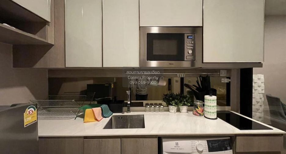 For rent 2 bedrooms condo in Ratchathewi, Bangkok