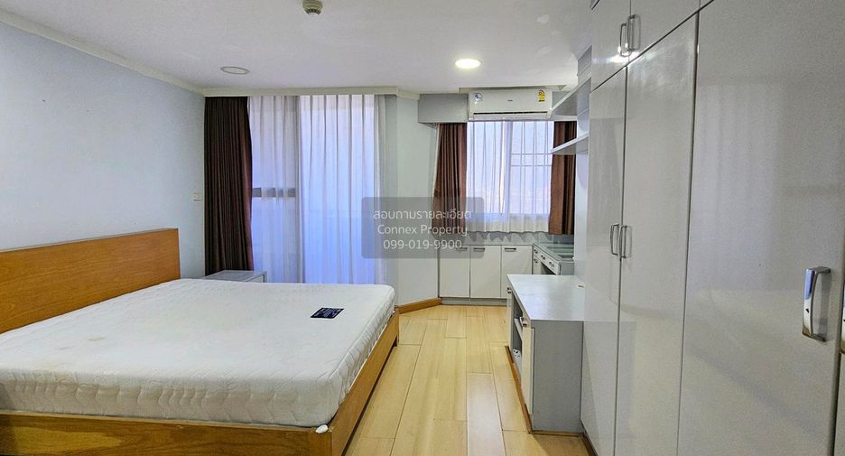 For rent 2 ベッドルーム condo in Watthana, Bangkok