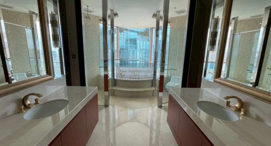 À louer 3 chambres condo à Sathon, Bangkok