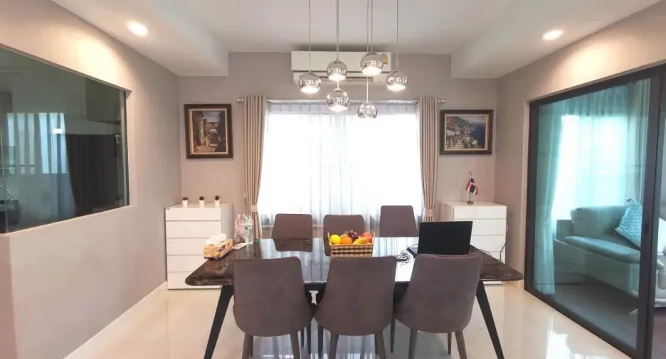 For rent 4 bedrooms house in Bang Phli, Samut Prakan