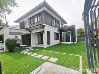 For rent 4 bedrooms house in Bang Phli, Samut Prakan