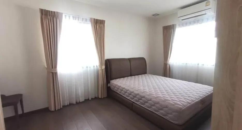 For rent 4 bedrooms house in Bang Phli, Samut Prakan