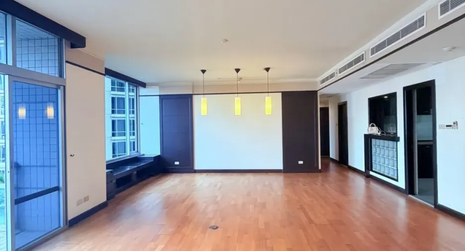 À vendre 3 chambres condo à Pathum Wan, Bangkok
