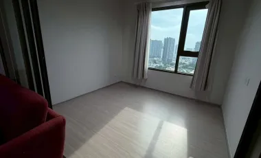 For sale 1 bed condo in Thon Buri, Bangkok