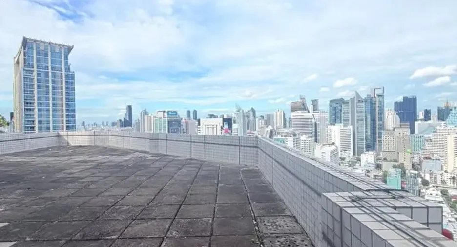 For sale 3 bedrooms condo in Pathum Wan, Bangkok