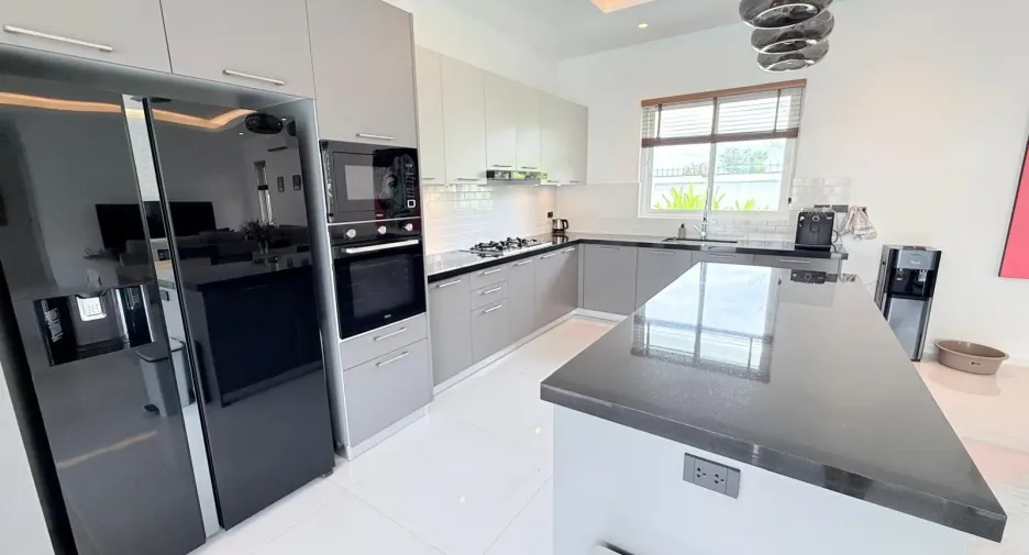For sale 3 bedrooms villa in Hua Hin, Prachuap Khiri Khan
