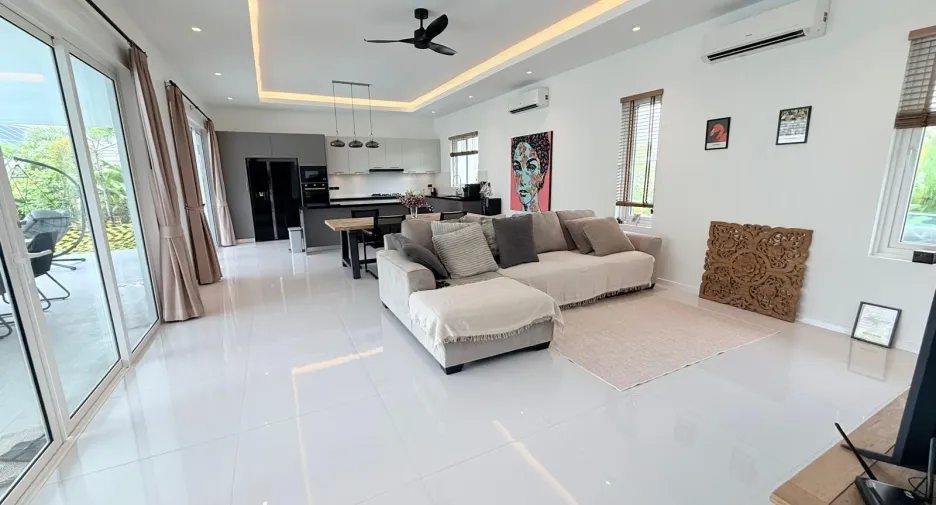 For sale 3 bedrooms villa in Hua Hin, Prachuap Khiri Khan