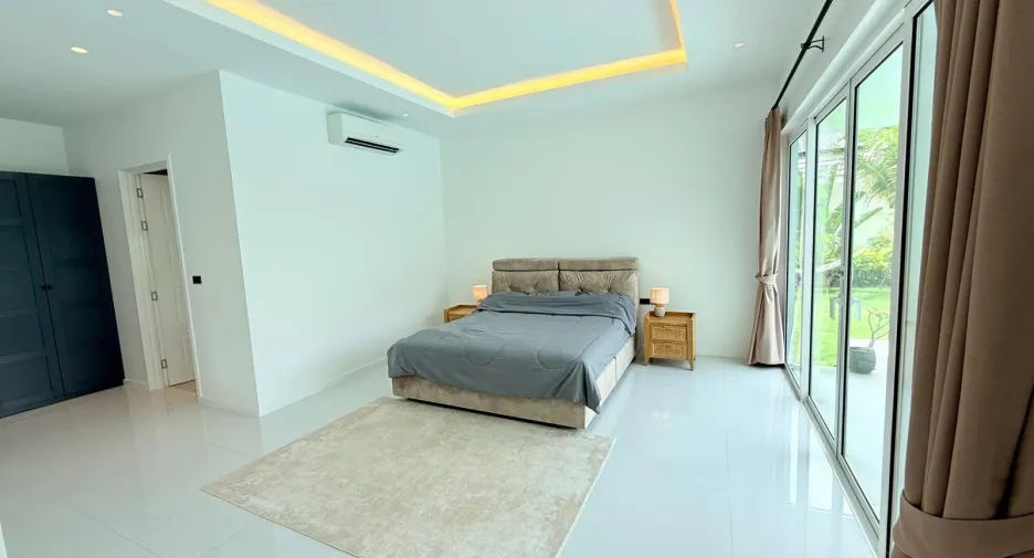 For sale 3 bedrooms villa in Hua Hin, Prachuap Khiri Khan